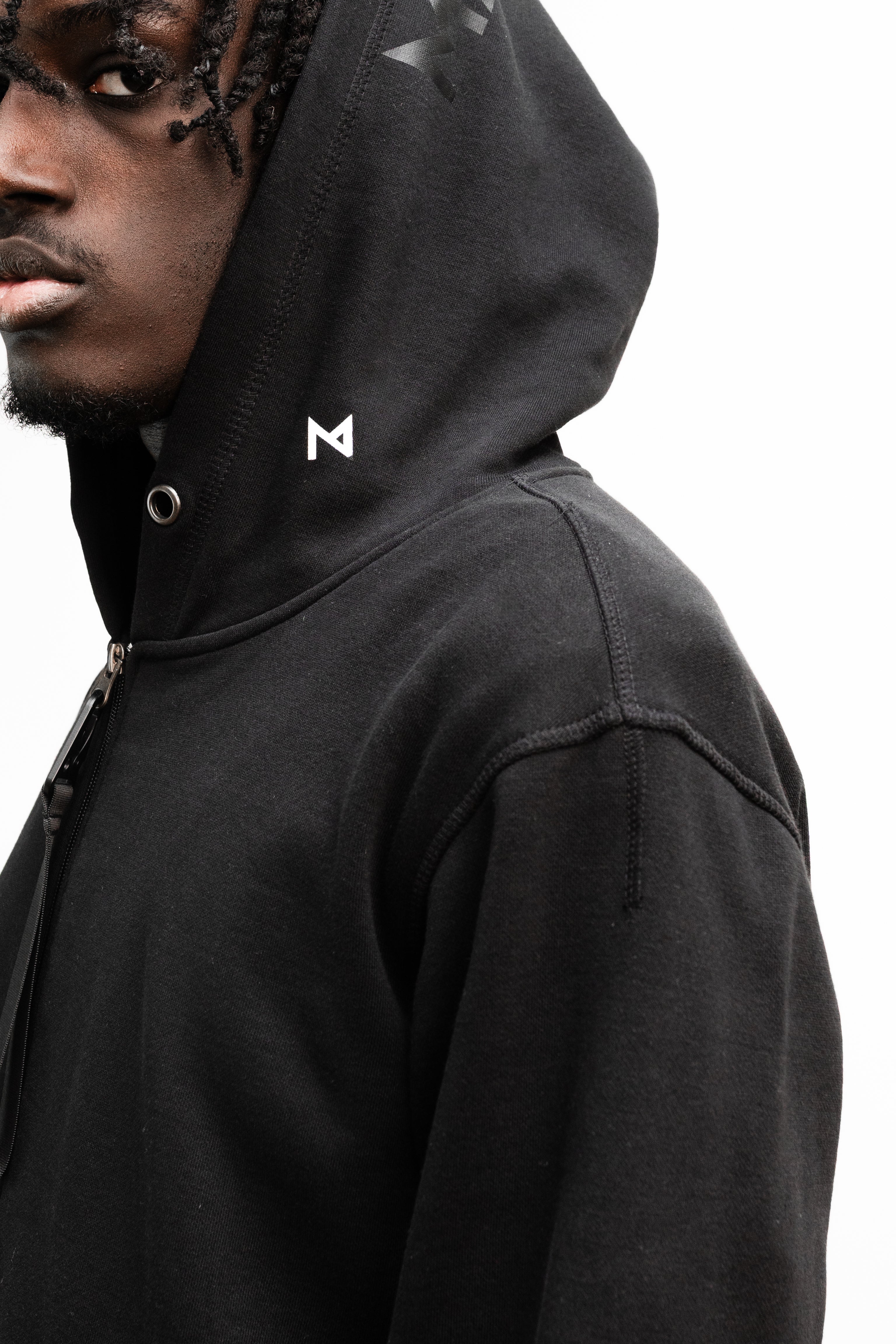 ESSENTIAL NOIR Recycled Unisex Hoodie Jacket